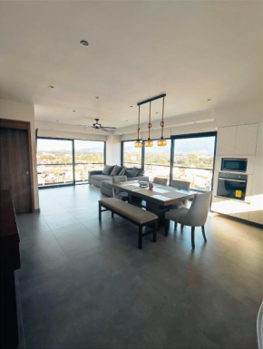 Mountain View Luxury Apt I